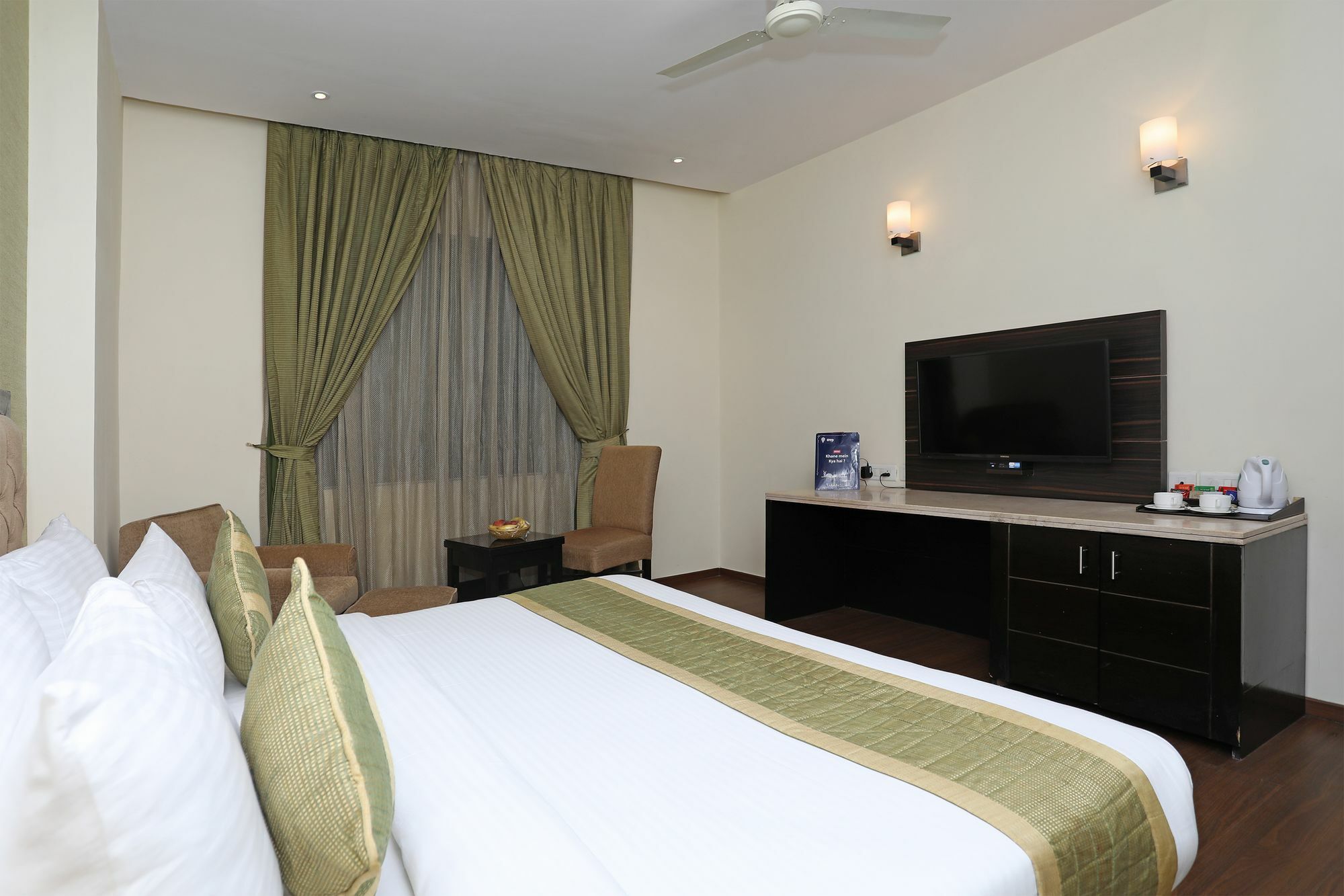 Oyo 9771 Hotel Glitz Westend Inn นิวเดลี ภายนอก รูปภาพ